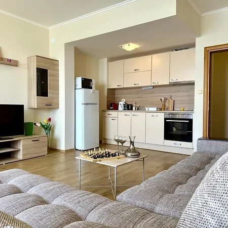 Cosher Gardenia Palace 6 * Πομόριε