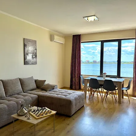 Διαμέρισμα Cosher Gardenia Palace 6 Πομόριε
